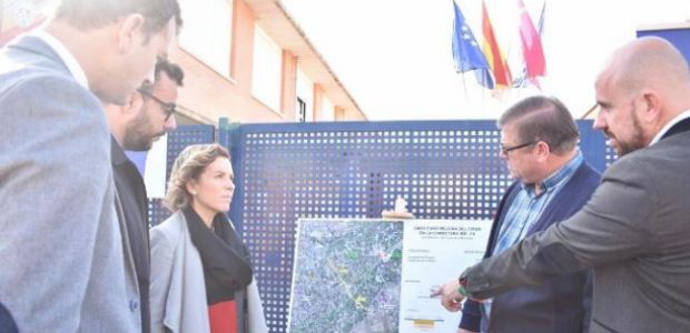 Martí­nez-Cachá: !Mejorar la vida de los vecinos es mejorar las infraestructuras, y el Gobierno de López Miras está totalmente comprometido con las pedaní­as!