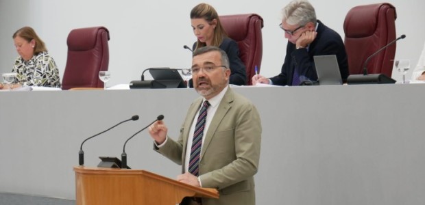 Albaladejo: “El castigo de Pedro Sánchez a la Región de Murcia con la infrafinanciación afecta a servicios básicos, como la educación”