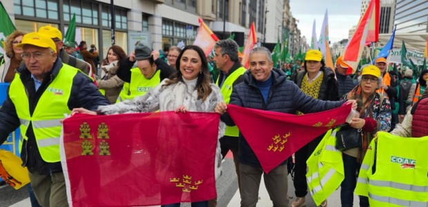 Cano: “El campo español dice en Bruselas “basta ya ante tanto recorte y tanta injusticia”