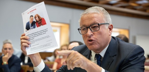 Bernabé acusa a Narbona de “mentirosa” y le reprocha que “no moviera un dedo como secretaria de Estado para cumplir su promesa de regenerar Portmán”