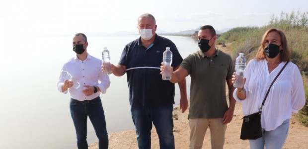 Bernabé: !Sánchez le da cada dí­a 30 millones de !˜puñaladas!™ al Mar Menor en forma de litros de agua cargados de nitratos que lo están envenenando!