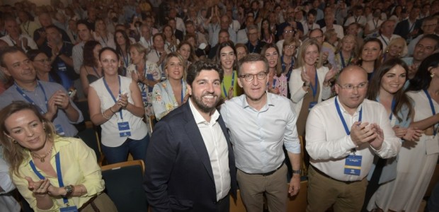 López Miras: “El PP está más fuerte, sólido e ilusionado para trabajar con el único objetivo de mejorar la vida de los ciudadanos de la Región”