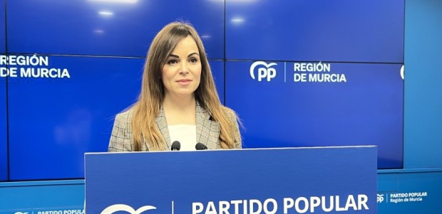Los alcaldes y portavoces del PP se unen a la concentración en defensa del Trasvase para frenar “los planes de Pedro Sánchez que ponen en peligro a la Región de Murcia”